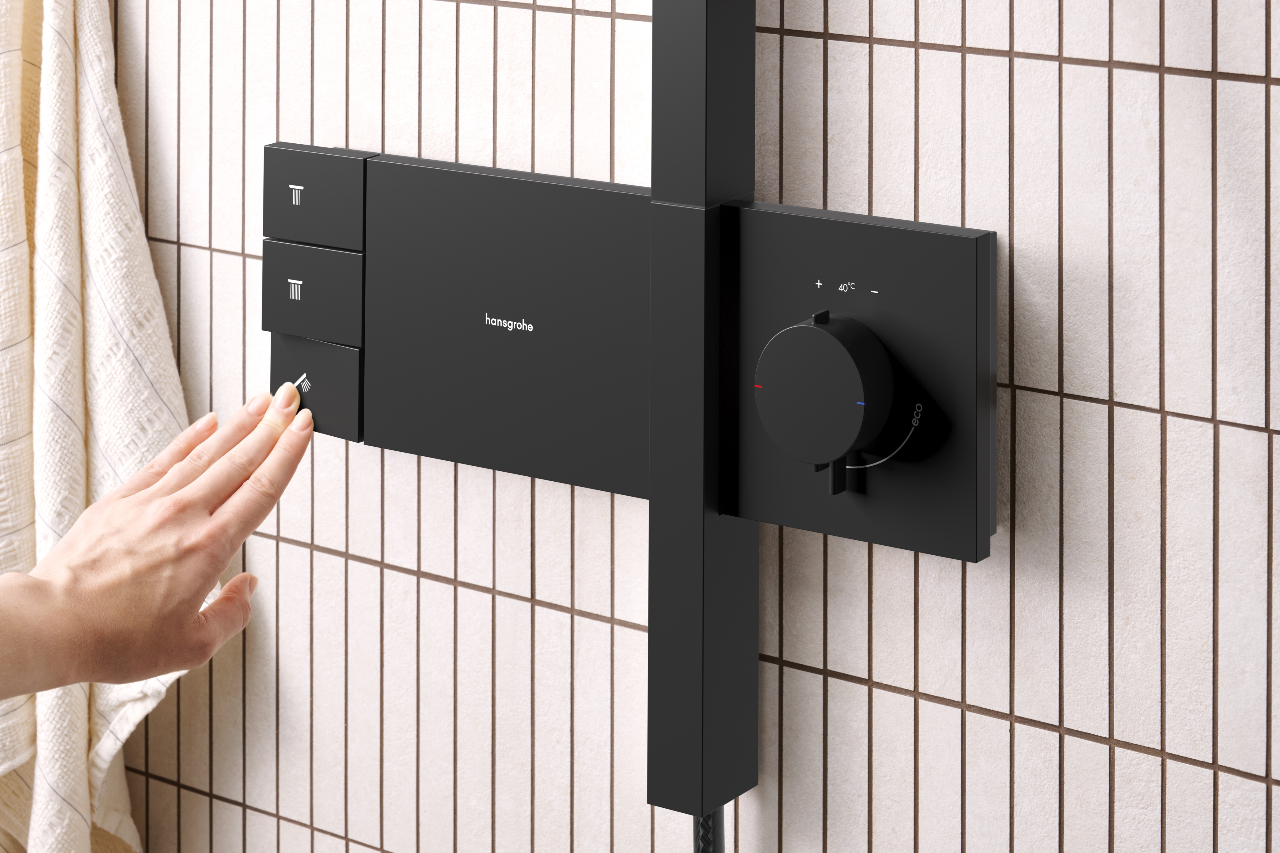 Close-up: Showerpipe 210/340 2jet with ShowerSelect Comfort 2