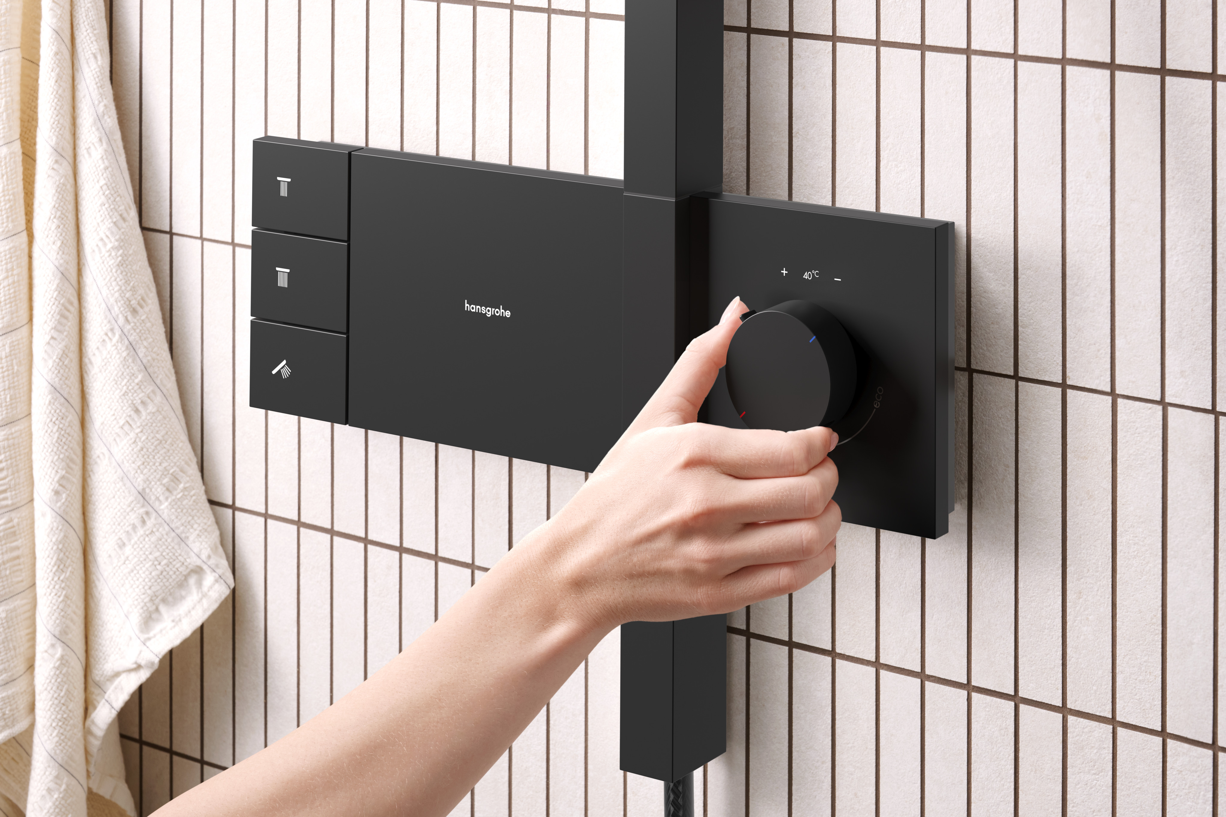 Close-up: Showerpipe 210/340 1jet with ShowerSelect Comfort 4